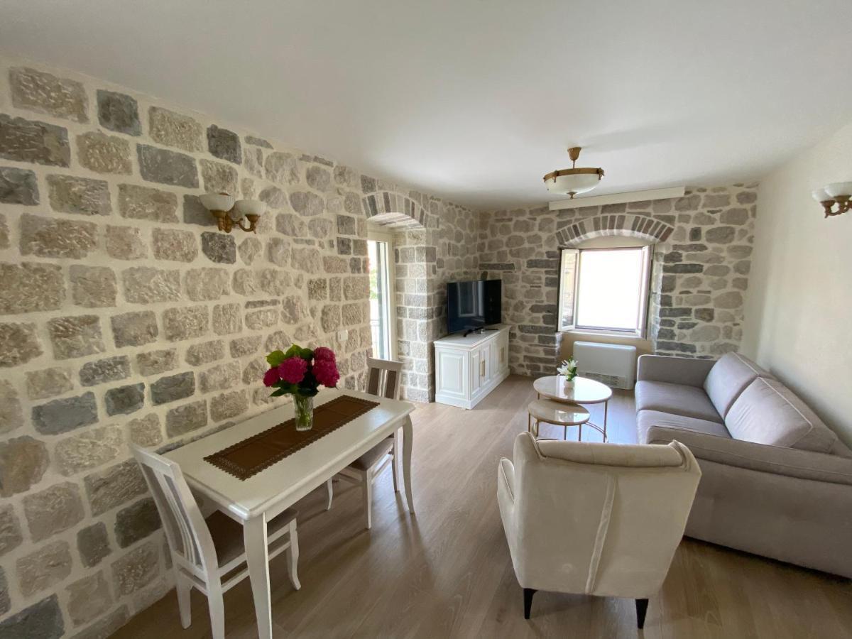Apartments Marijaz Kotor Exterior photo